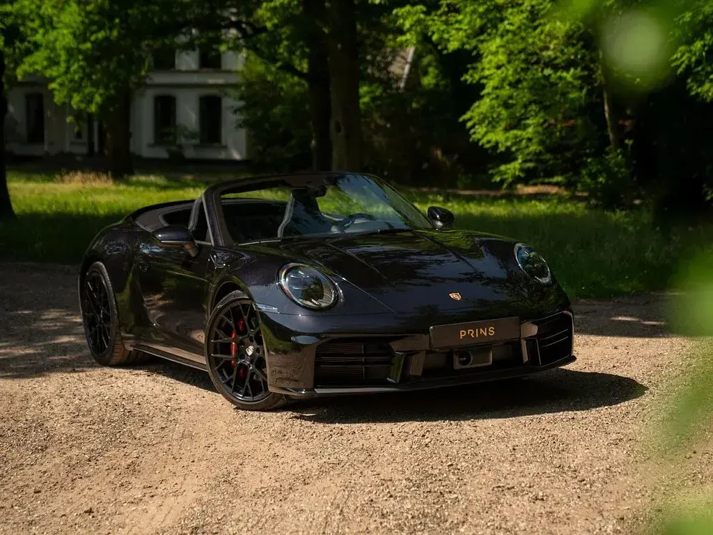 Gebraucht Porsche 992 396 PS (291 kW) 2024 Schwarz Cabrio