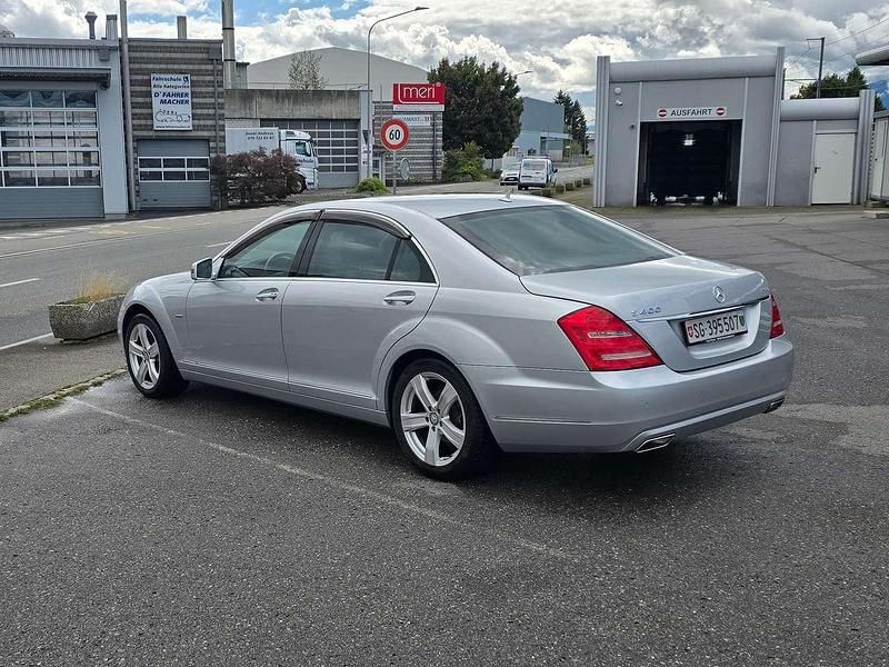 Gebraucht Mercedes S400 279 PS (205 kW) 2011 Silber Limousine