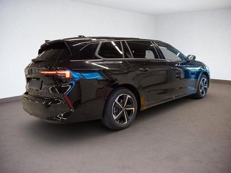 Gebraucht Opel Astra 131 PS (96 kW) 2024 Schwarz Kombi