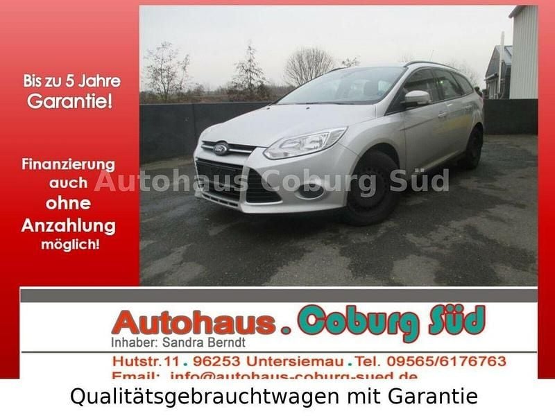 Silber Gebraucht 2014 Ford Focus Trend Limousine | 4.980 € (Fairer Preis) - Bild 1/4