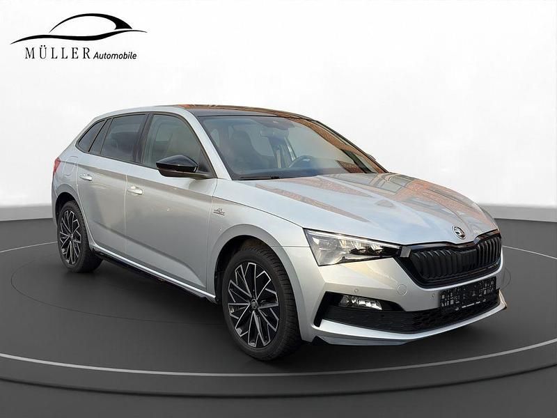 Silber Gebraucht 2023 Skoda Scala Monte Carlo Kleinwagen | 21.090 € (Fairer Preis) - Bild 1/4