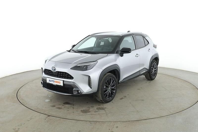 Gebraucht Toyota Yaris Cross 116 PS (85 kW) 2022 Grau SUV