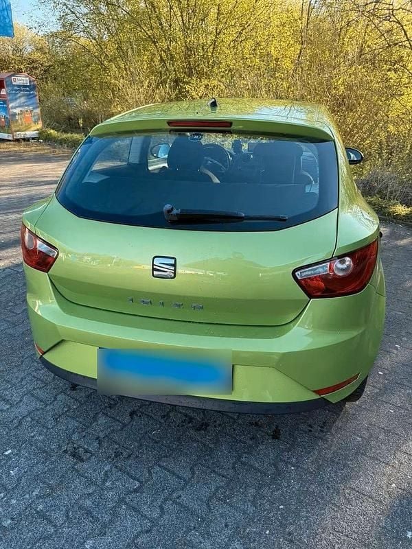 Gebraucht Seat Ibiza 69 PS (50 kW) 2014 Grün Kleinwagen