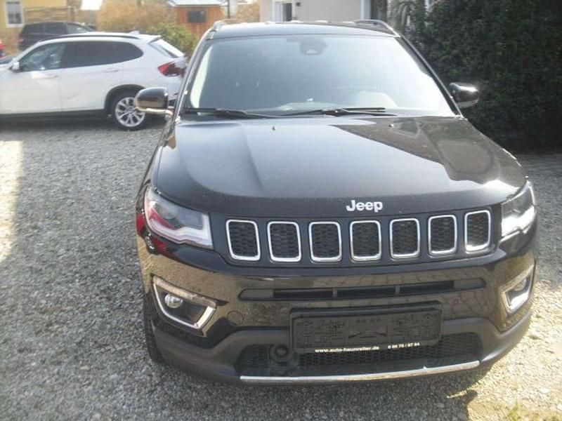 Gebraucht Jeep Compass Limited 170 PS (125 kW) 2020 Schwarz SUV