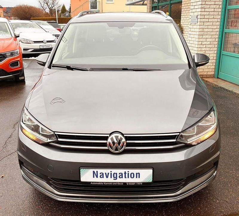 Gebraucht VW Touran Sound 110 PS (80 kW) 2017 Grau Van / Kleinbus