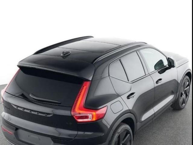 Gebraucht Volvo XC40 Plus 163 PS (119 kW) 2025 Schwarz SUV
