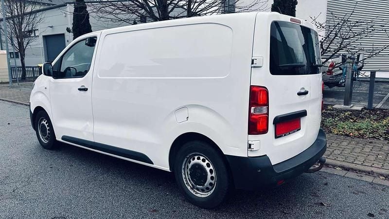 Gebraucht Toyota Proace 116 PS (85 kW) 2017 Weiß Van / Kleinbus
