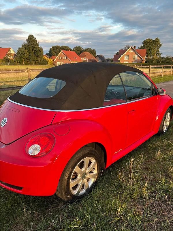 Gebraucht VW New Beetle Cabriolet 102 PS (75 kW) 2007 Rot Cabrio