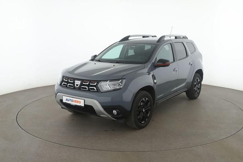 Grau Gebraucht 2023 Dacia Duster Extreme SUV | 19.830 € (Guter Preis) - Bild 1/3