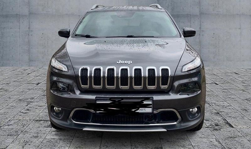 Grau Gebraucht 2018 Jeep Cherokee SUV | 22.000 € (Etwas zu teuer) - Bild 1/4