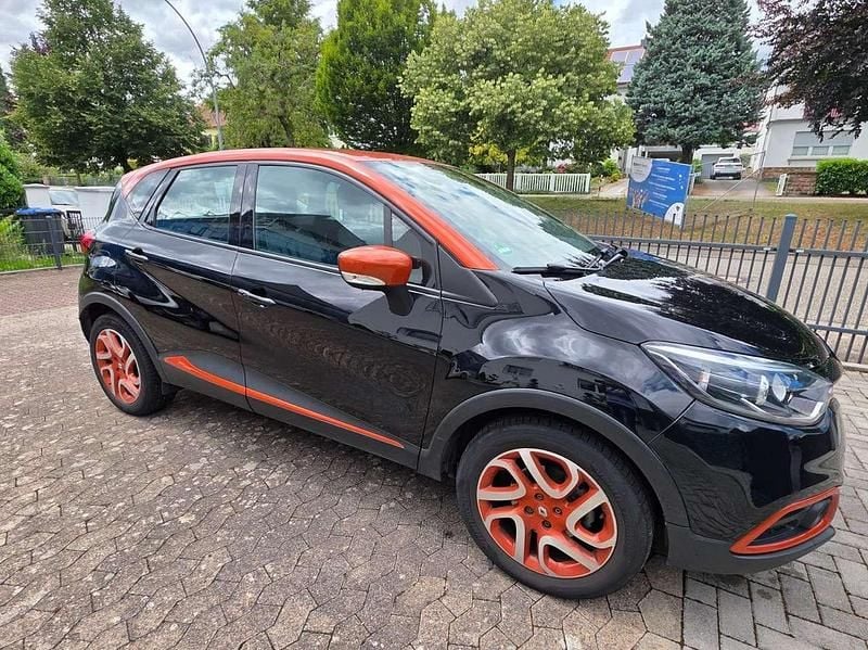 Gebraucht 2015 Renault Captur Dynamique SUV | 9.500 € (Guter Preis) - Bild 1/4