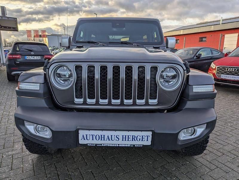 Gebraucht Jeep Wrangler Unlimited Sahara 272 PS (200 kW) 2021 Grau SUV