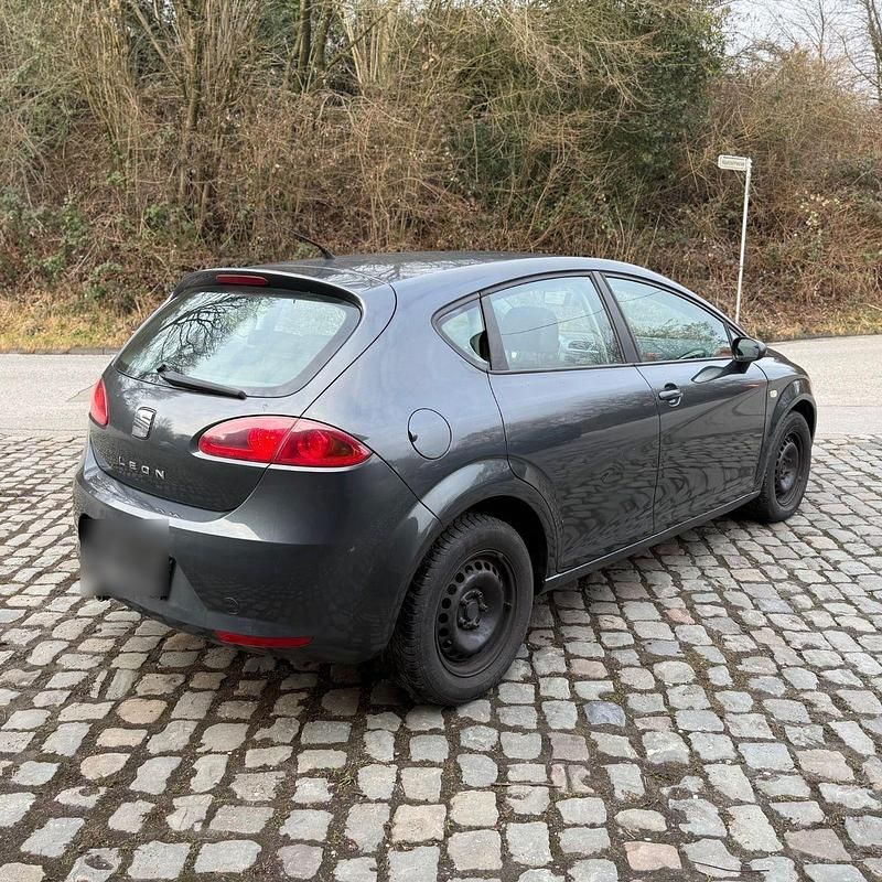 Second-hand Seat Leon 101 CP (74 kW) 2006 Gri Hatchback
