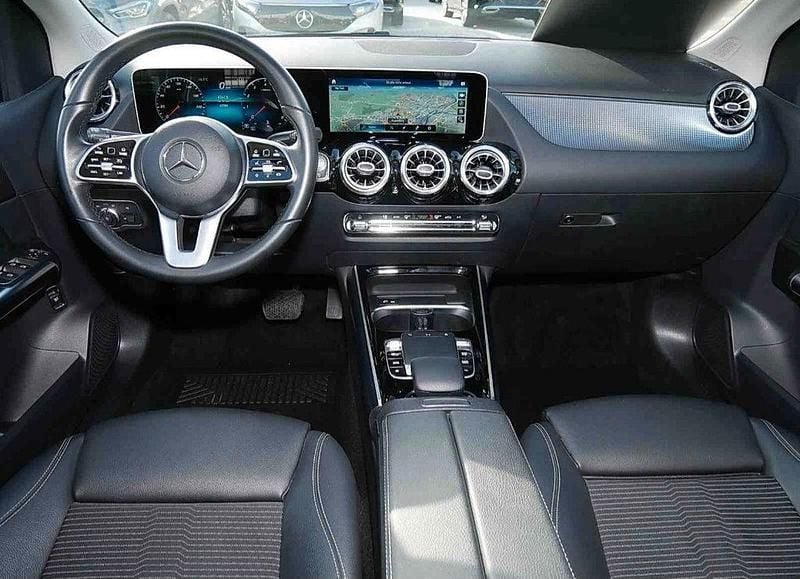 Gebraucht Mercedes B200 163 PS (119 kW) 2019 Braun Van / Kleinbus