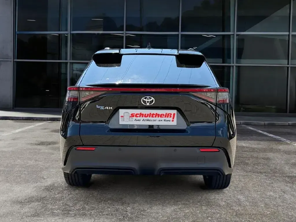 Gebraucht Toyota bZ4X 150 kW (204 PS) 2024 Schwarz SUV