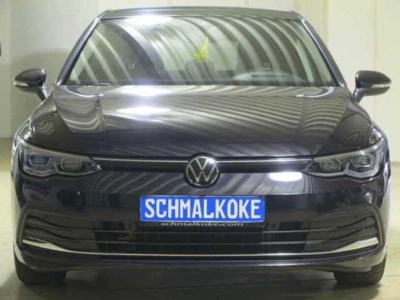 Gebraucht VW Golf VIII Active 150 PS (110 kW) 2022 Deep black pearlescent (metallic) Limousine