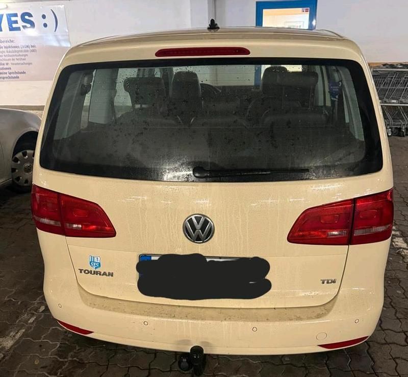Gebraucht VW Touran 105 PS (77 kW) 2012 Gelb Van / Kleinbus