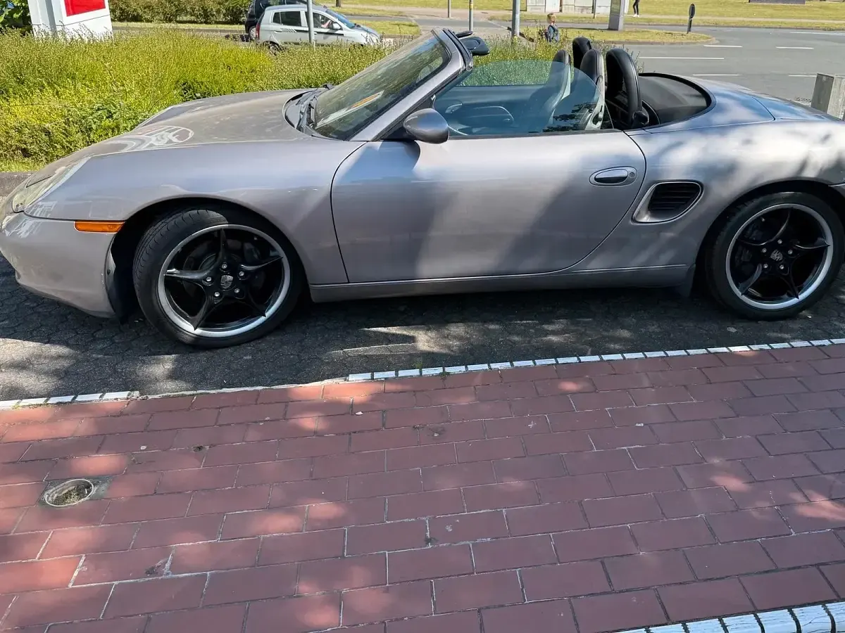 Gebraucht Porsche 986 Boxster 220 PS (161 kW) 2000 Grau Cabrio