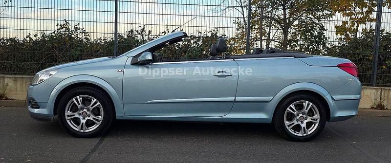 Gebraucht Opel Astra Cabriolet 140 PS (102 kW) 2008 "eisberg" Cabrio