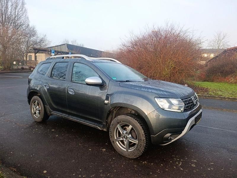 Gebraucht Dacia Duster Comfort 131 PS (96 kW) 2019 Grau SUV