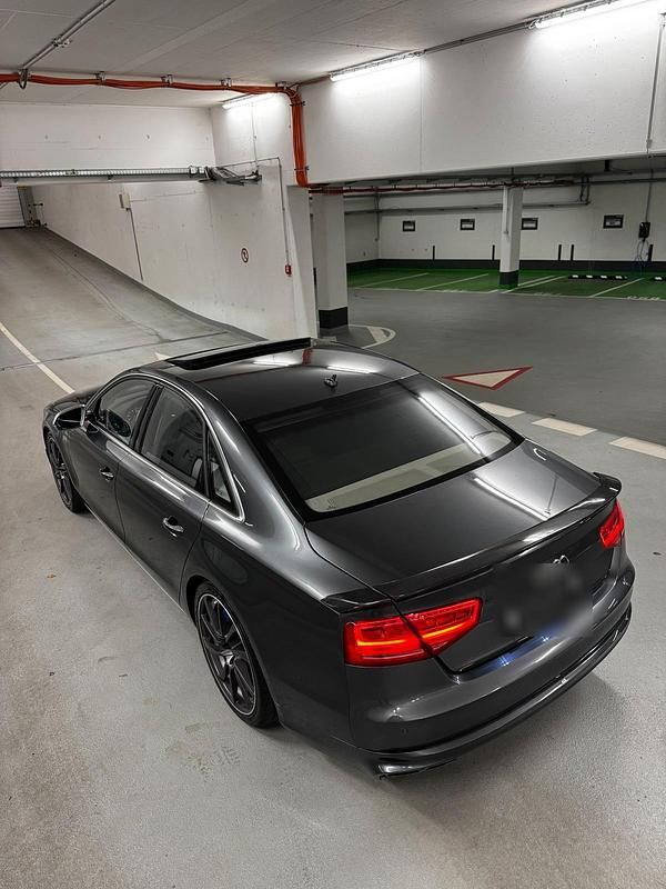 Gebraucht Audi A8 Exclusive 371 PS (272 kW) 2010 Grau Limousine