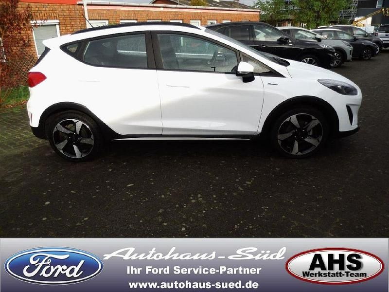 Weiß Gebraucht 2021 Ford Fiesta Active Limousine | 15.950 € (Fairer Preis) - Bild 1/4