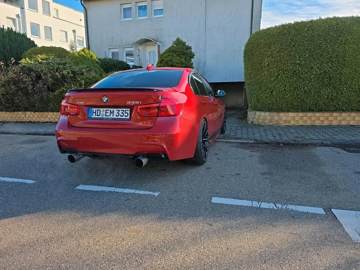 Gebraucht BMW 335 M Performance 306 PS (225 kW) 2013 Rot Limousine