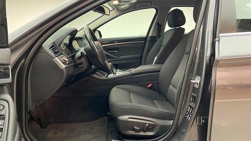 Brugt BMW 520 Efficient Dynamics 190 HK (139 kW) 2016 Grå