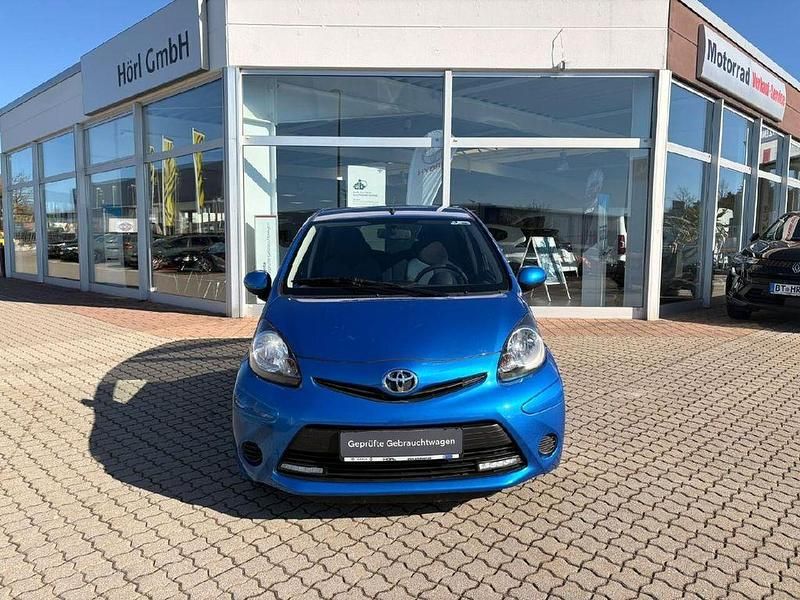 Gebraucht Toyota Aygo Connect Style 68 PS (50 kW) 2012 Blau Kleinwagen