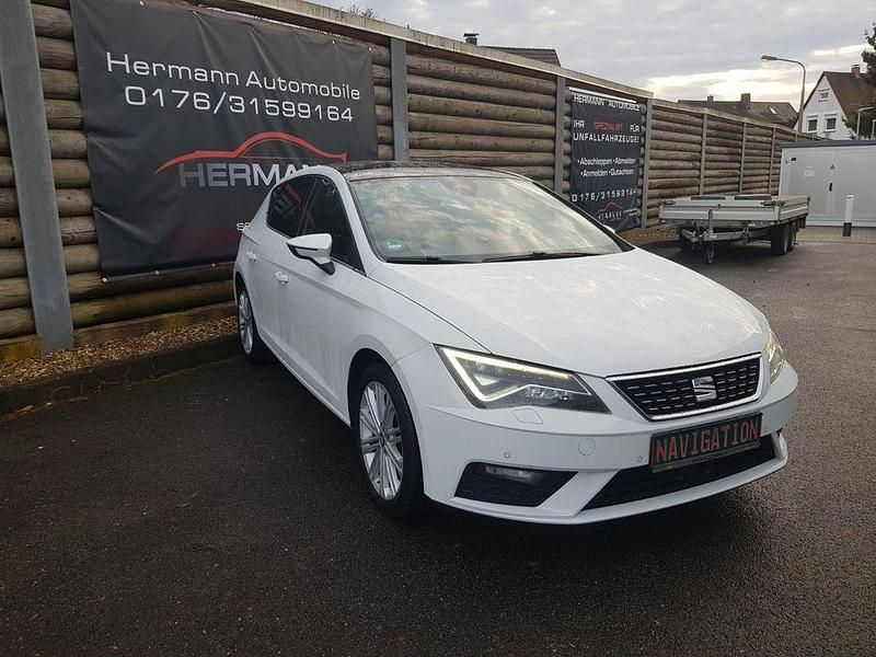 Gebraucht Seat Leon XCELLENCE 150 PS (110 kW) 2020 Weiß Limousine
