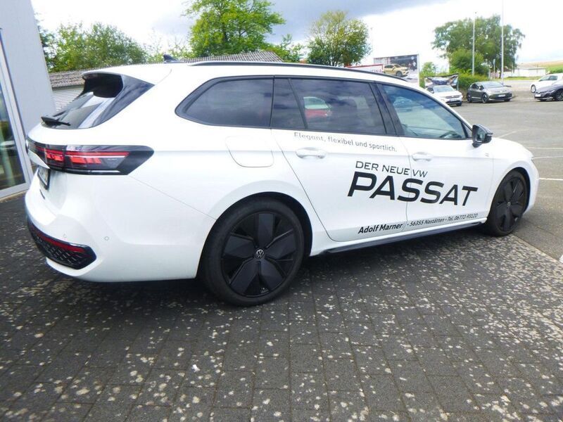 Gebraucht VW Passat R-line 150 PS (110 kW) 2024 Andere farbe Kombi