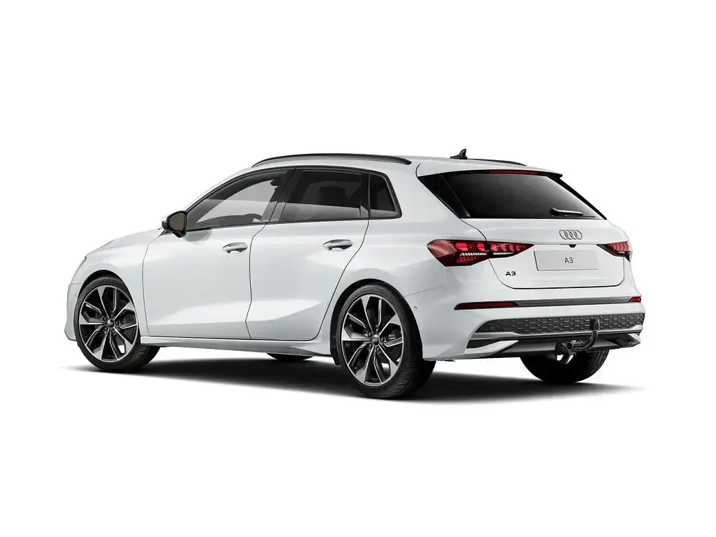 Używany Audi A3 Ambiente 150 KM (110 kW) 2025 Biały Sedan/Limuzyna