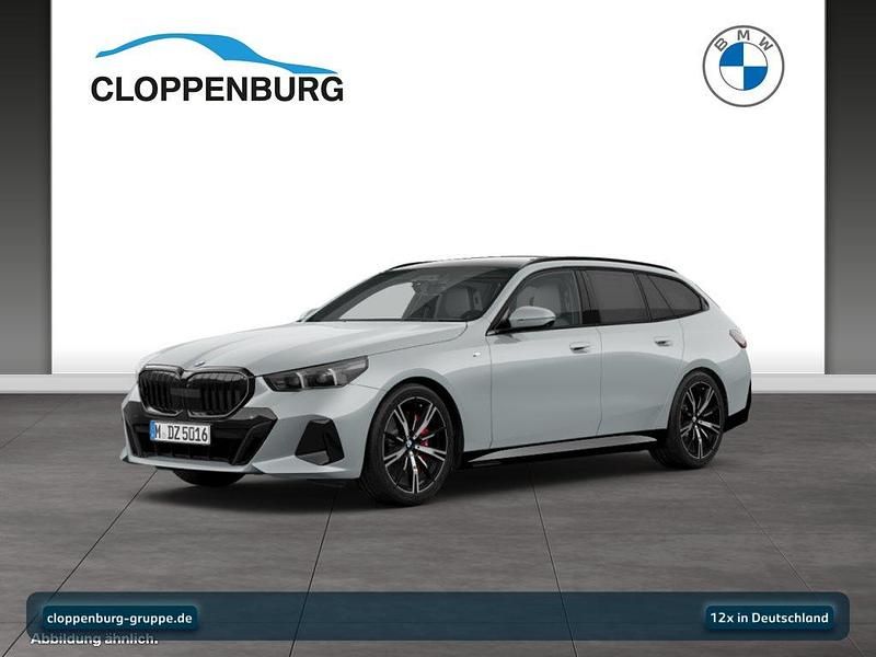 M carbonschwarz Neu 2025 BMW 540 M Sport Kombi | 81.195 € (Fairer Preis) - Bild 1/4