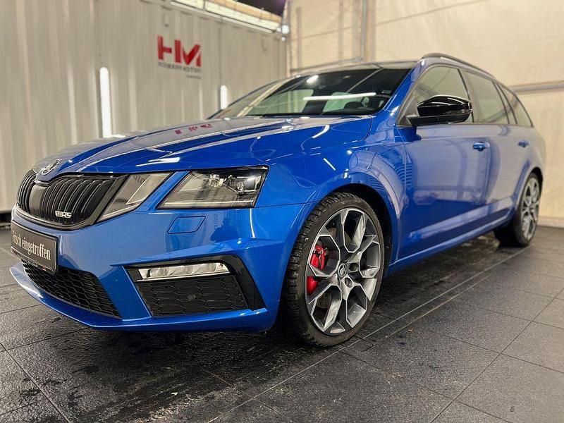 Blau Gebraucht 2019 Skoda Octavia RS Kombi | 24.447 € (Fairer Preis) - Bild 1/4