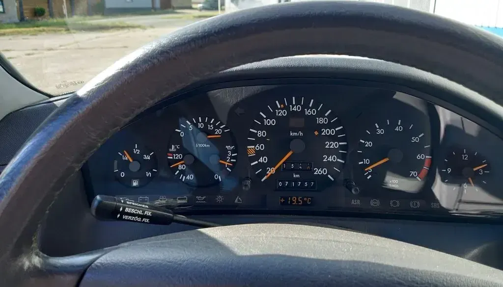 Gebraucht Mercedes SL500 320 PS (235 kW) 1993 Silber Cabrio