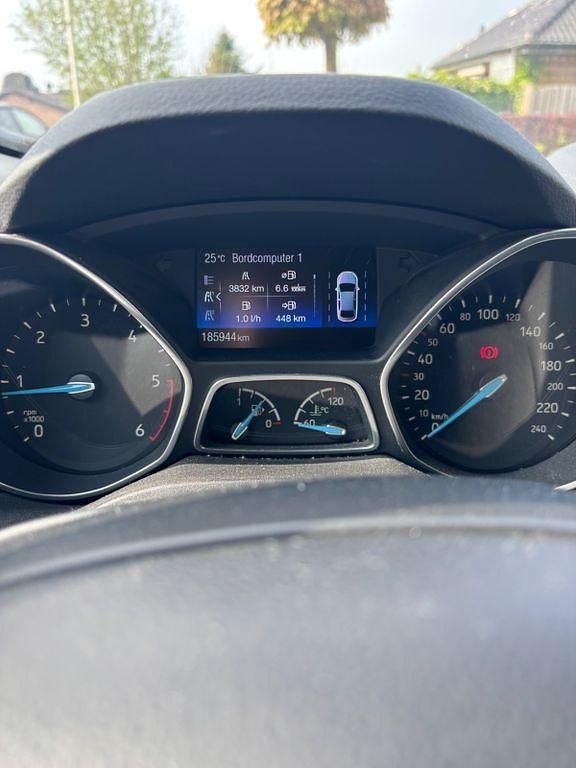 Gebraucht Ford C-MAX Titanium 150 PS (110 kW) 2015 Grau Van / Kleinbus