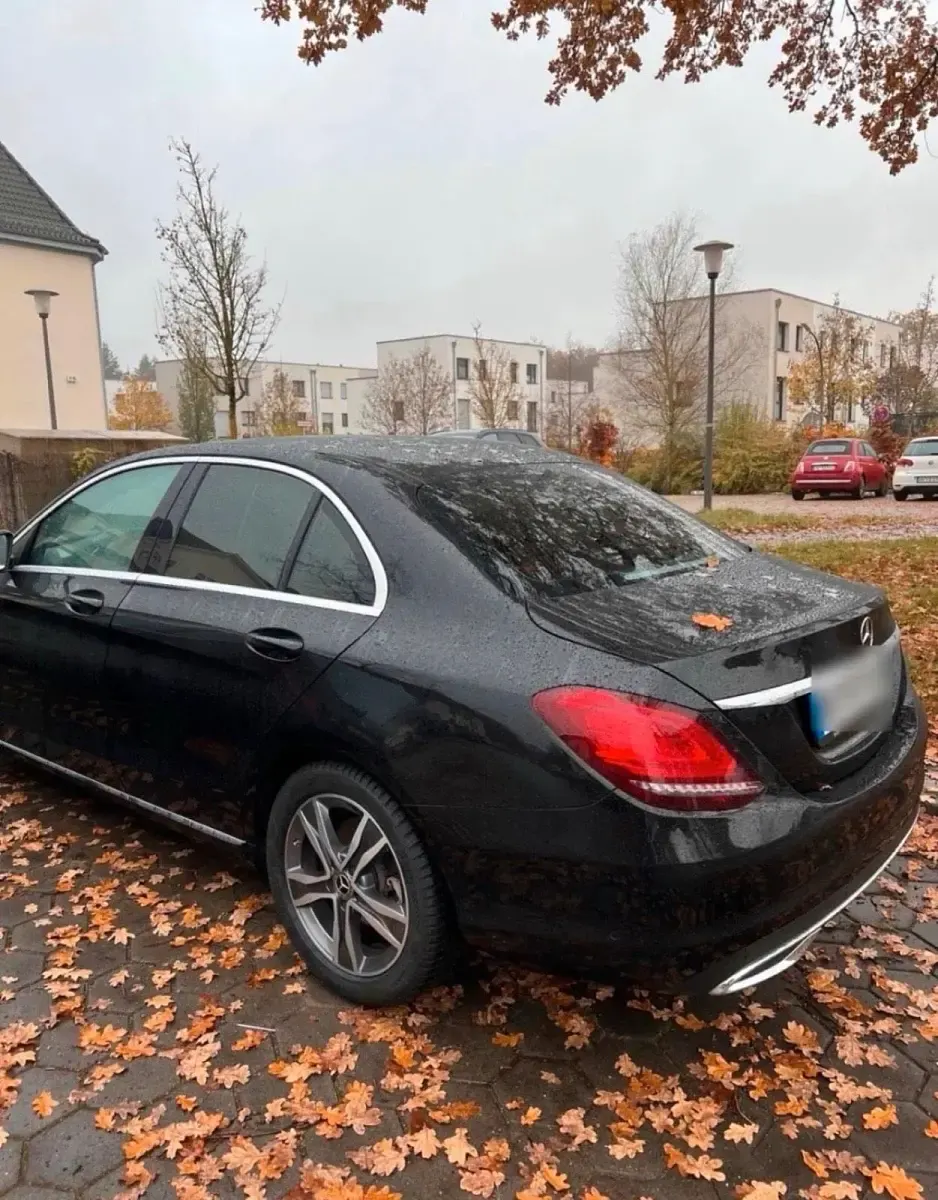 Gebraucht Mercedes C200 Avantgarde 160 PS (117 kW) 2019 Schwarz Limousine