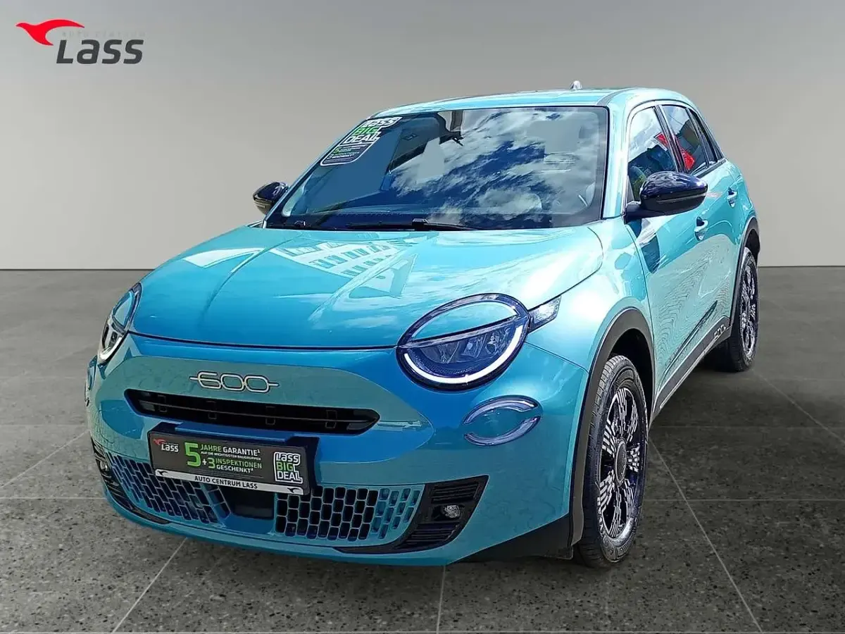 Gebraucht Fiat 600 110 PS (80 kW) 2026 Blau SUV