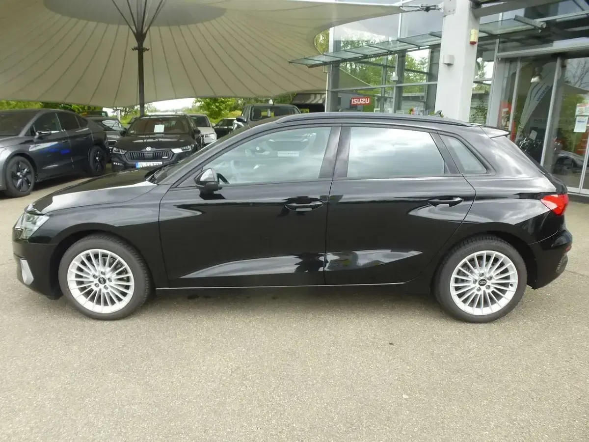 Gebraucht Audi A3 Advanced 150 PS (110 kW) 2024 Mythosschwarz metallic Kleinwagen
