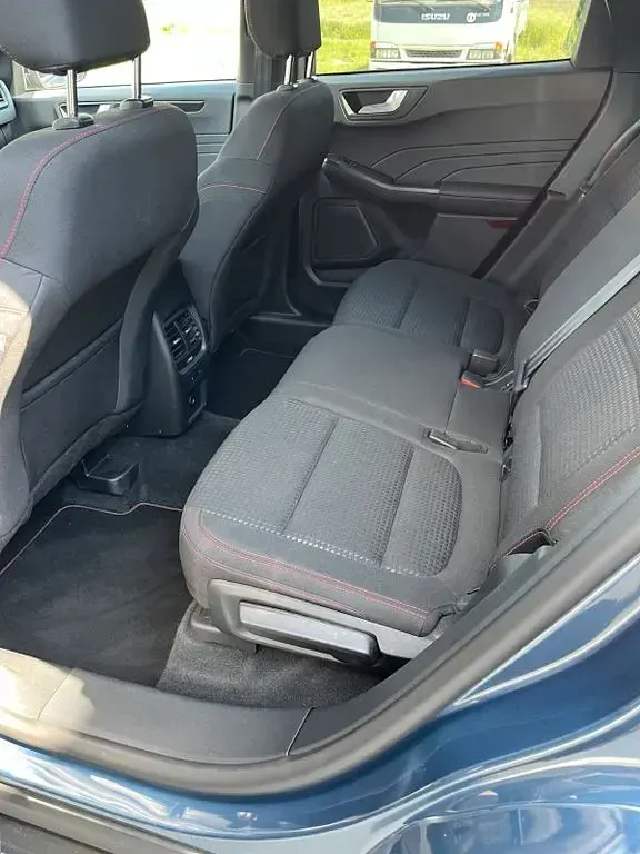Gebraucht Ford Kuga ST-Line 120 PS (88 kW) 2023 Blau SUV