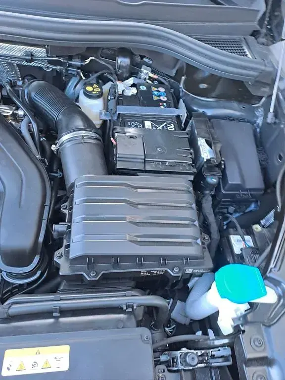 Gebraucht VW Tayron Life 150 PS (110 kW) 2025 Schwarz SUV