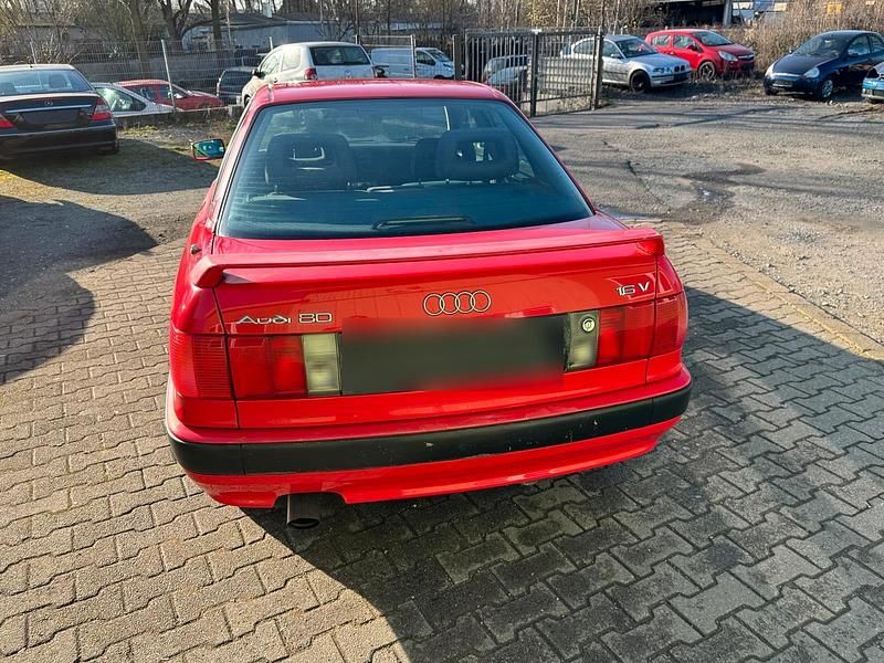 Gebraucht Audi 80 140 PS (102 kW) 1993 Rot Limousine