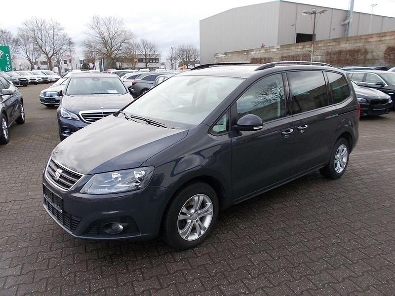 Grau Gebraucht 2016 Seat Alhambra Style Van / Kleinbus | 14.800 € (Superpreis) - Bild 1/4