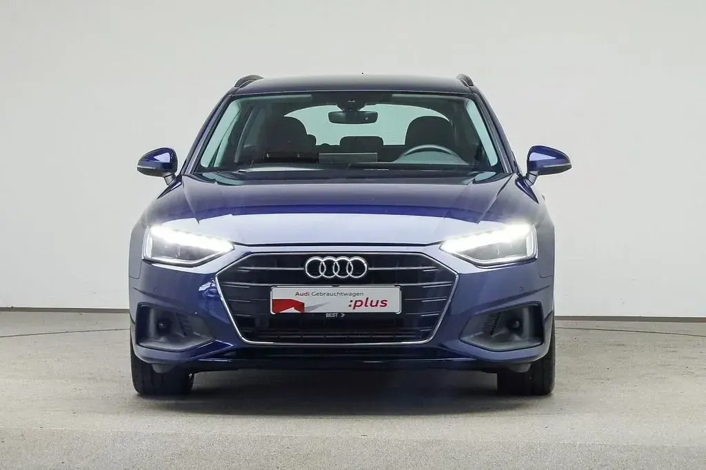 Używany Audi A4 Basis 150 KM (110 kW) 2023 Niebieski Kombi