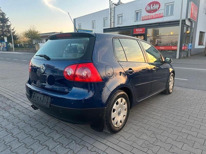 Gebraucht VW Golf V Comfortline 150 PS (110 kW) 2007 Blau Limousine