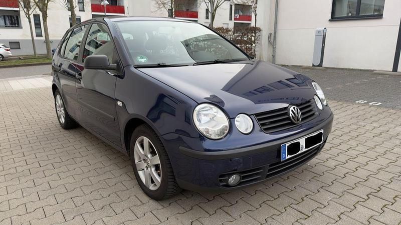 Gebraucht VW Polo Basis 64 PS (47 kW) 2004 Blau Kleinwagen