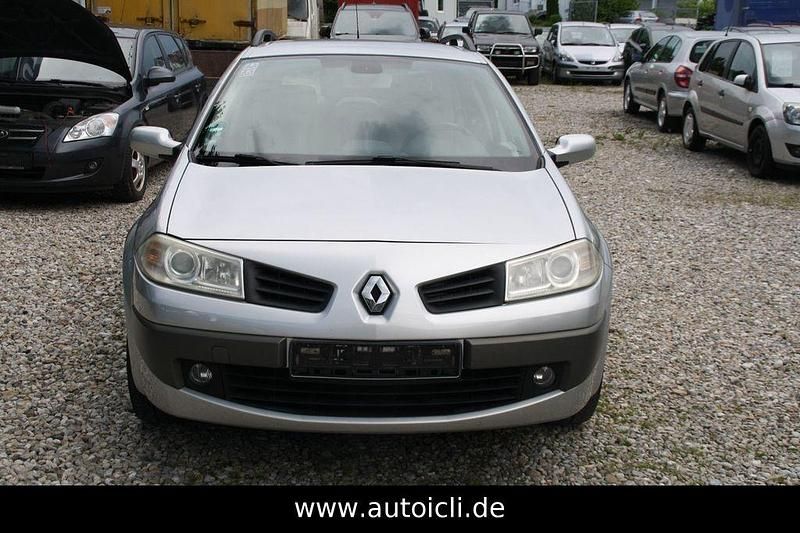 Gebraucht Renault Mégane II 111 PS (81 kW) 2006 Silber Limousine