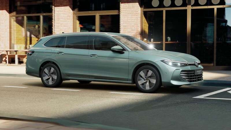 Neu VW Passat Elegance 150 PS (110 kW) 2025 Maripositgrün Kombi