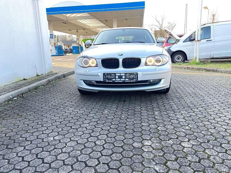 Gebraucht BMW 116 122 PS (89 kW) 2009 Silber Kleinwagen