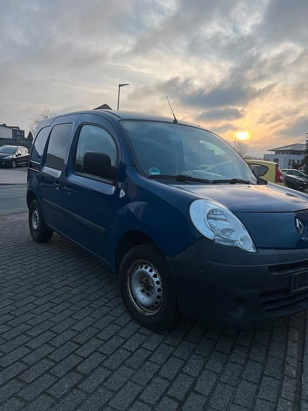 Gebraucht Renault Kangoo 105 PS (77 kW) 2010 Blau Abholung